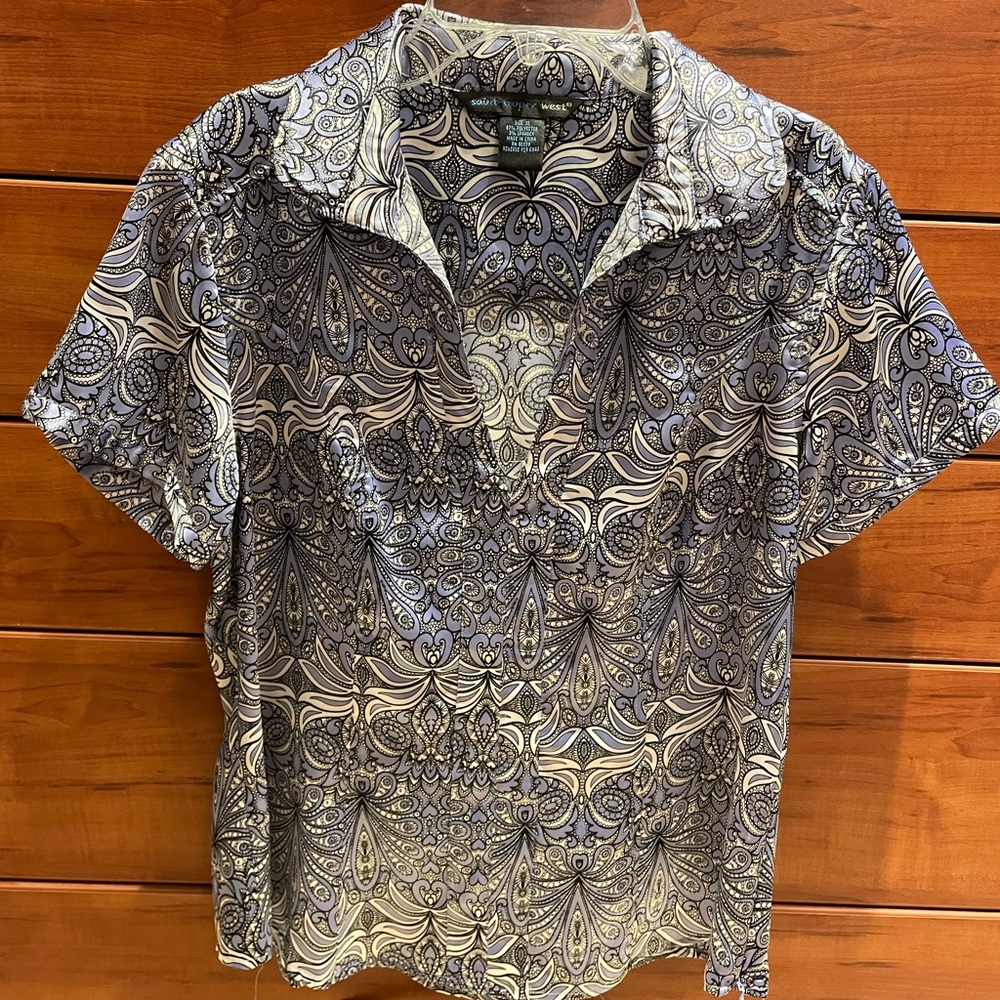 Saint Tropez West V-neck Paisley Polo Style Top, Size 10